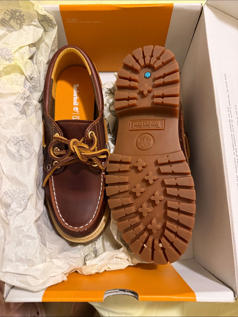 Timberland women’s  Brown Leather Deck loafer shoes size 7 wore one time